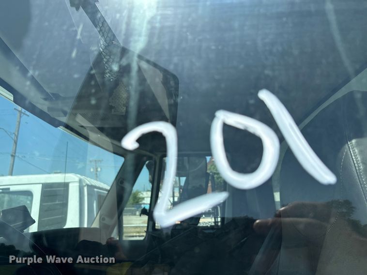 image for item EG8560 2012 International 7600 dump truck