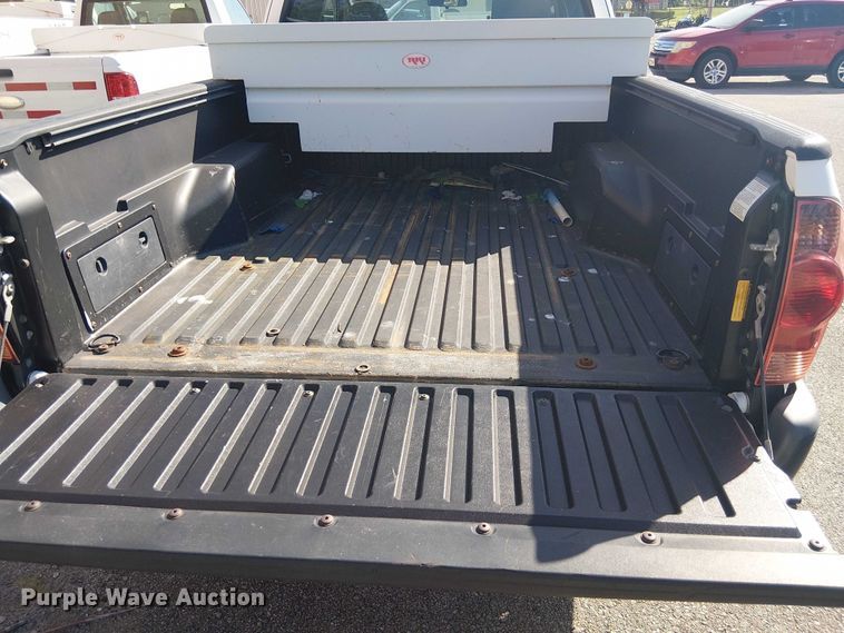 image for item EG8561 2013 Toyota Tacoma Access Cab pickup truck