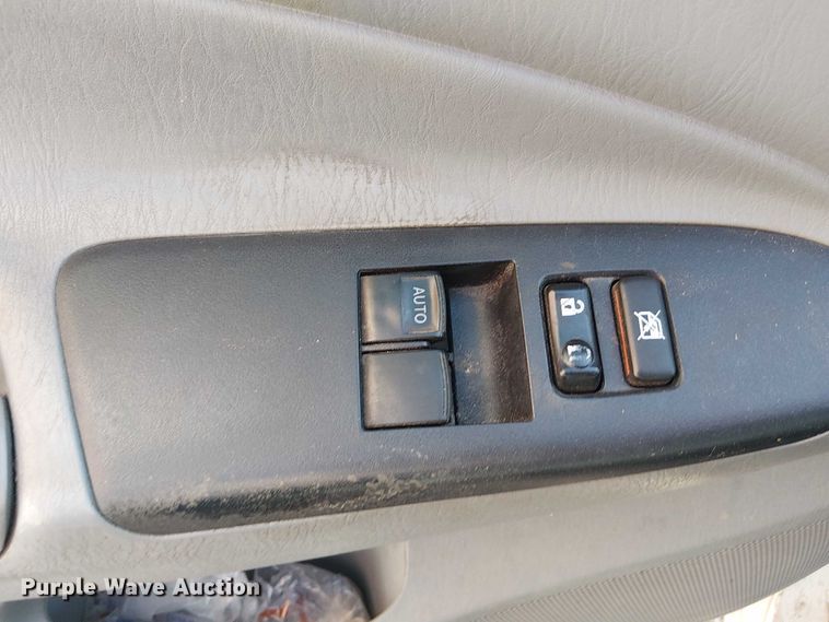 image for item EG8561 2013 Toyota Tacoma Access Cab pickup truck