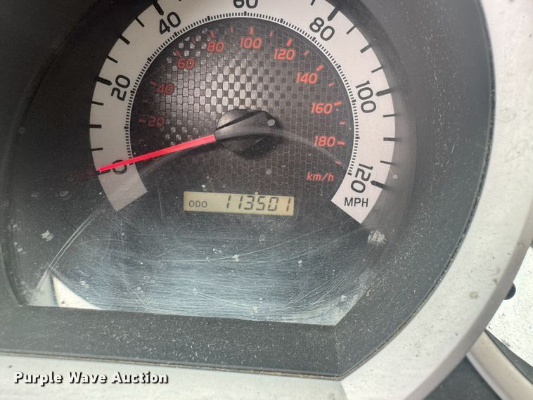 image for item EG8561 2013 Toyota Tacoma Access Cab pickup truck