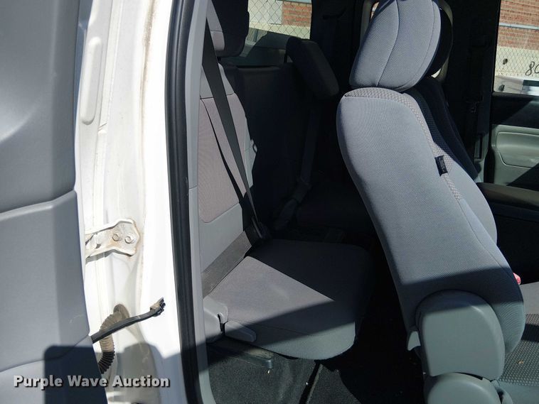 image for item EG8561 2013 Toyota Tacoma Access Cab pickup truck