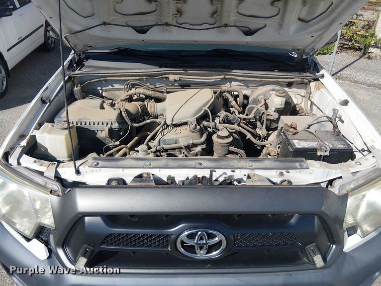 image for item EG8561 2013 Toyota Tacoma Access Cab pickup truck