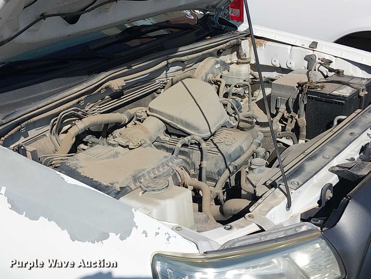 image for item EG8561 2013 Toyota Tacoma Access Cab pickup truck