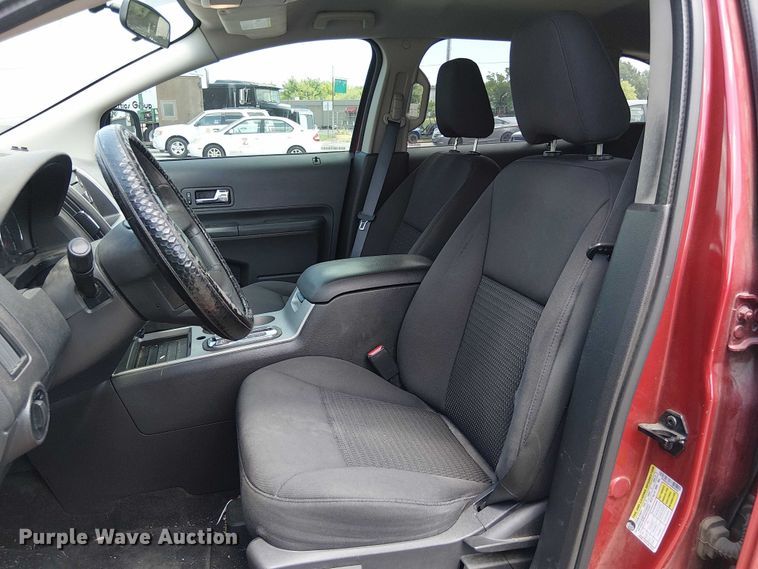 image for item EG8566 2010 Ford Edge SUV