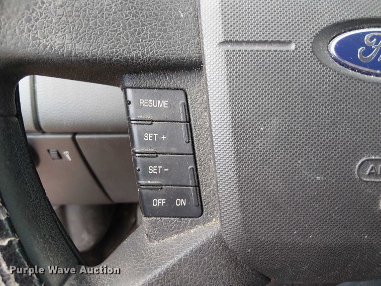 image for item EG8566 2010 Ford Edge SUV