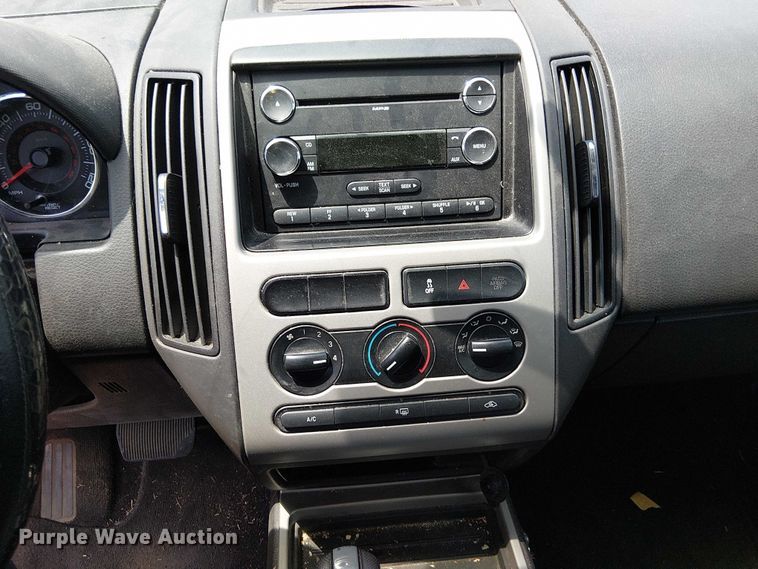 image for item EG8566 2010 Ford Edge SUV