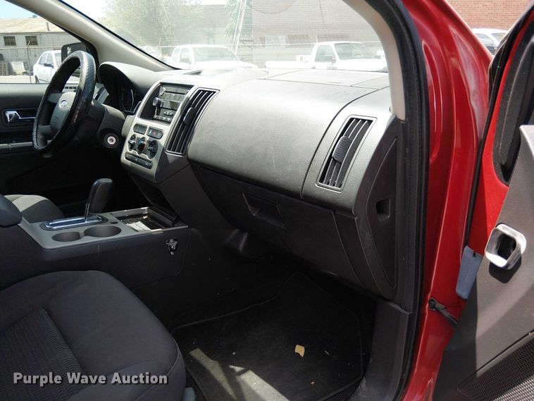 image for item EG8566 2010 Ford Edge SUV