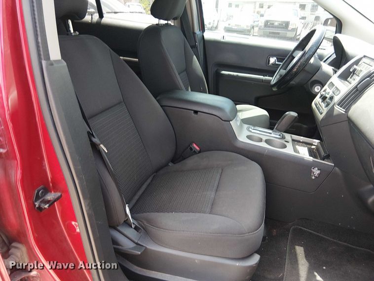 image for item EG8566 2010 Ford Edge SUV