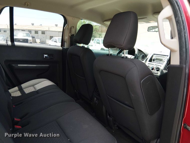 image for item EG8566 2010 Ford Edge SUV