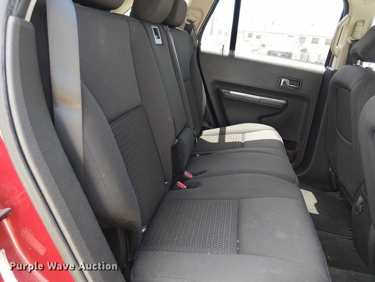 image for item EG8566 2010 Ford Edge SUV