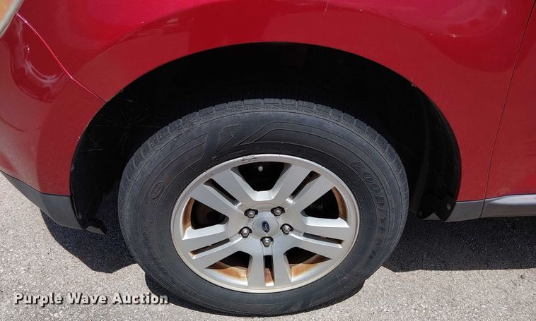 image for item EG8566 2010 Ford Edge SUV