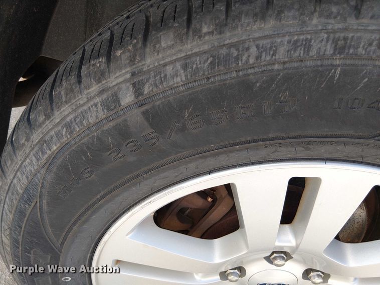 image for item EG8566 2010 Ford Edge SUV