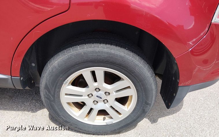 image for item EG8566 2010 Ford Edge SUV