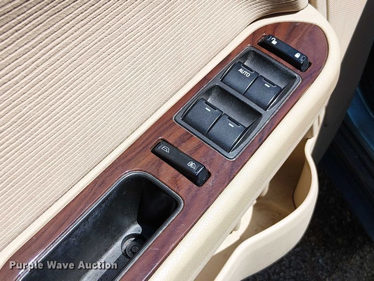 image for item EG8569 2009 Ford Taurus 