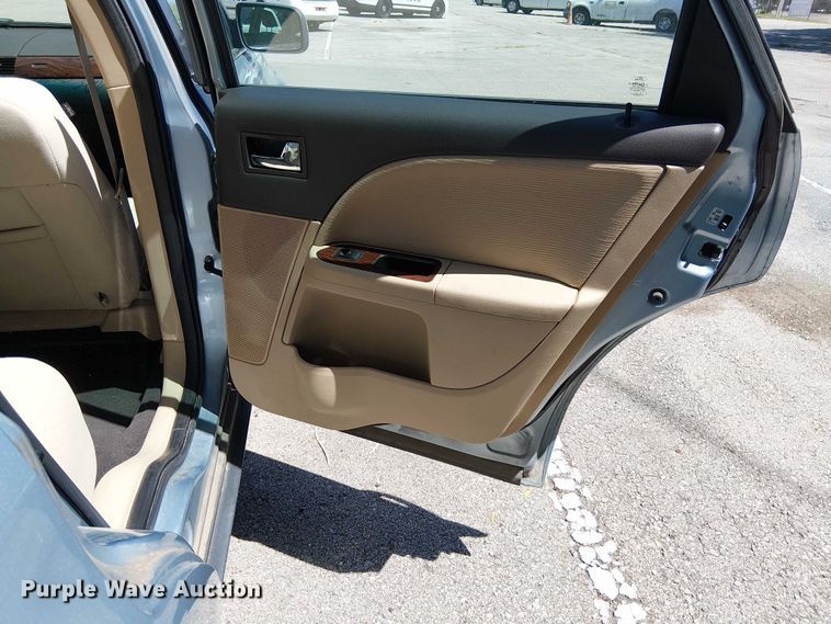 image for item EG8569 2009 Ford Taurus 