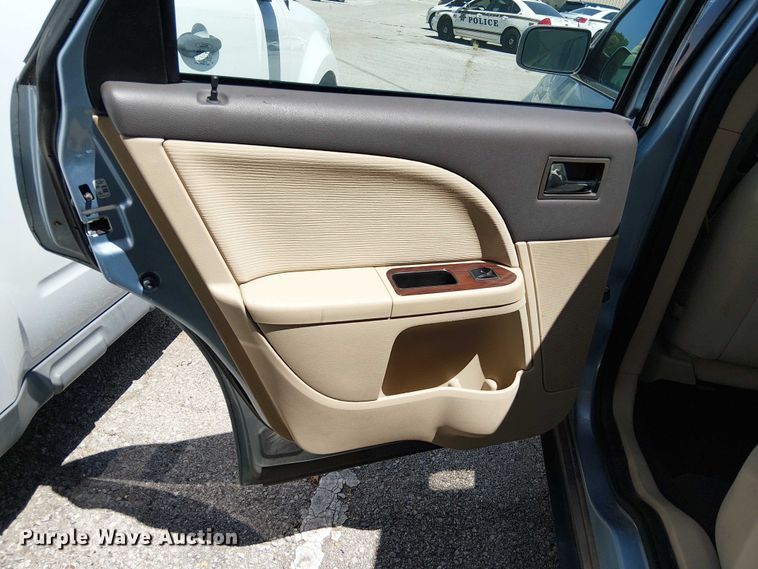 image for item EG8569 2009 Ford Taurus 