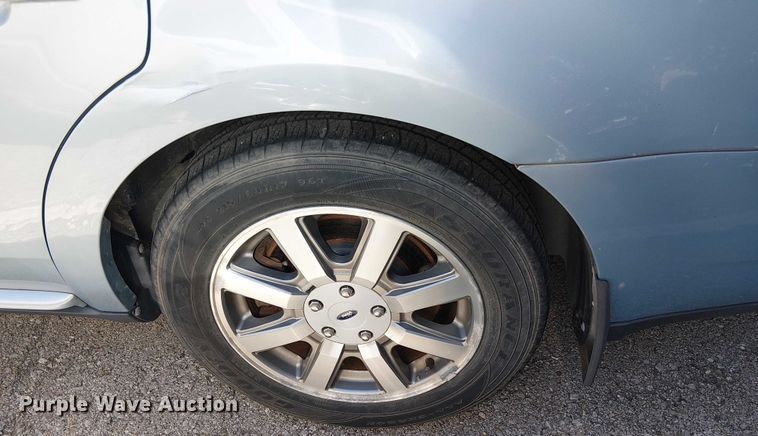 image for item EG8569 2009 Ford Taurus 