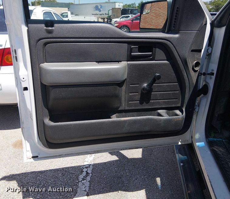 image for item EG8570 2014 Ford F150 SuperCab pickup truck