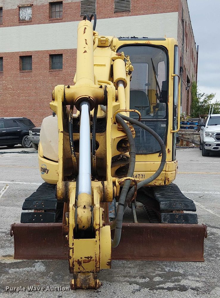 image for item EG8572 2004 Komatsu PC58UU-3E0 mini excavator