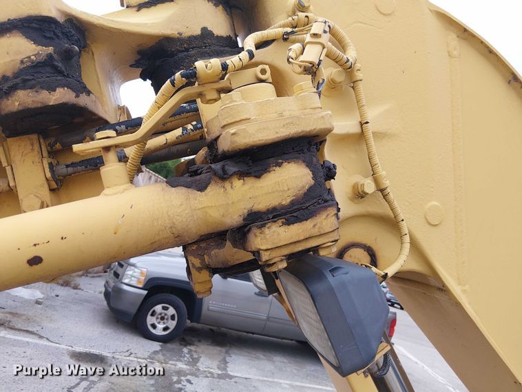 image for item EG8572 2004 Komatsu PC58UU-3E0 mini excavator