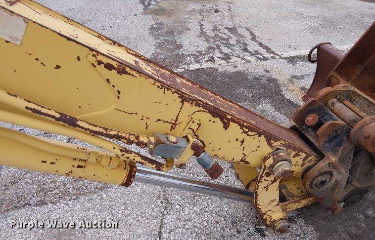 image for item EG8572 2004 Komatsu PC58UU-3E0 mini excavator