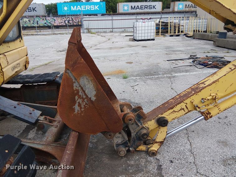 image for item EG8572 2004 Komatsu PC58UU-3E0 mini excavator