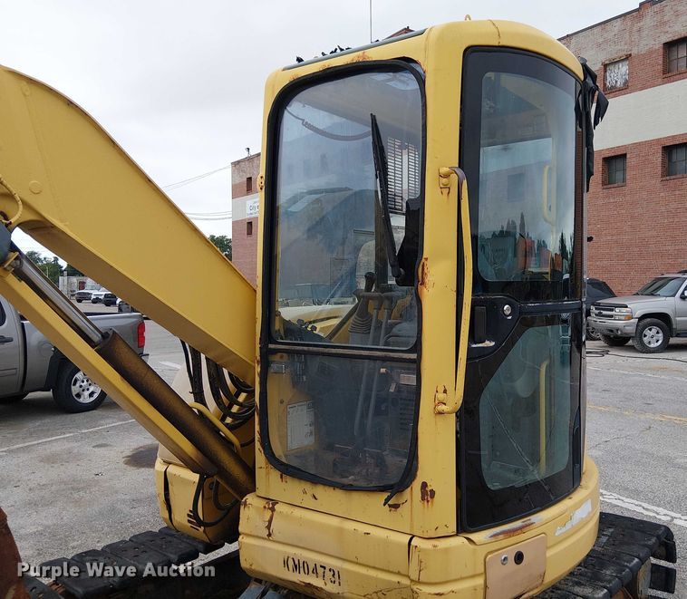 image for item EG8572 2004 Komatsu PC58UU-3E0 mini excavator