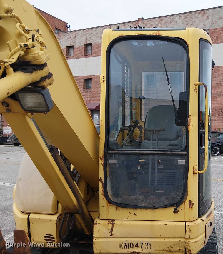 image for item EG8572 2004 Komatsu PC58UU-3E0 mini excavator