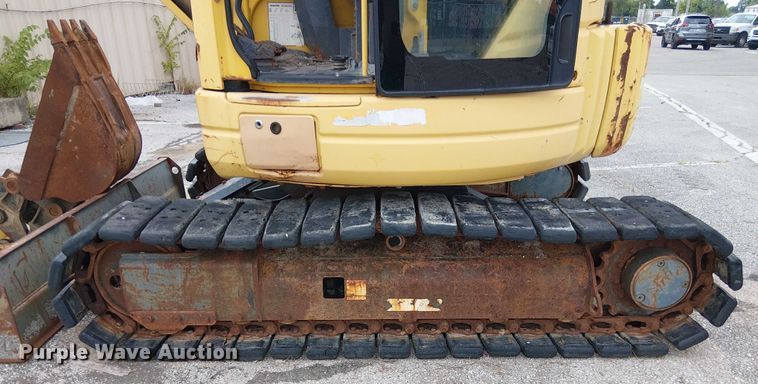 image for item EG8572 2004 Komatsu PC58UU-3E0 mini excavator