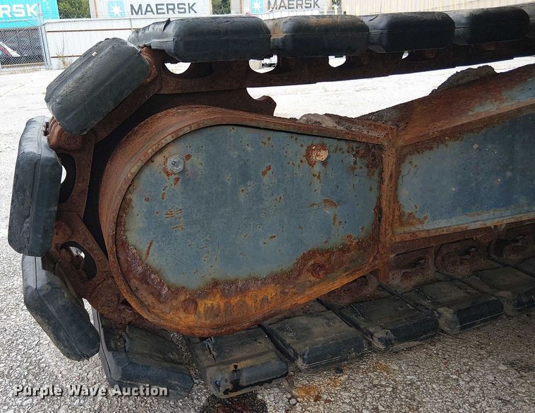 image for item EG8572 2004 Komatsu PC58UU-3E0 mini excavator