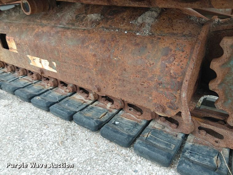 image for item EG8572 2004 Komatsu PC58UU-3E0 mini excavator