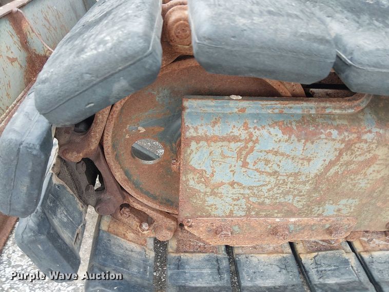 image for item EG8572 2004 Komatsu PC58UU-3E0 mini excavator