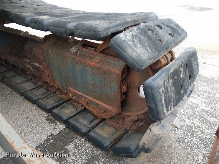 image for item EG8572 2004 Komatsu PC58UU-3E0 mini excavator