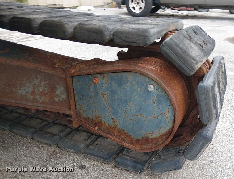 image for item EG8572 2004 Komatsu PC58UU-3E0 mini excavator