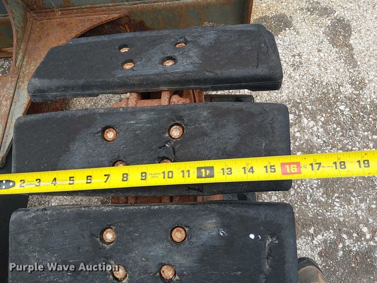 image for item EG8572 2004 Komatsu PC58UU-3E0 mini excavator