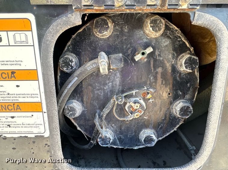 image for item EG8573 2012 Nissan UD3300 pothole patcher truck