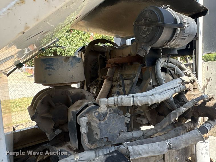 image for item EG8573 2012 Nissan UD3300 pothole patcher truck