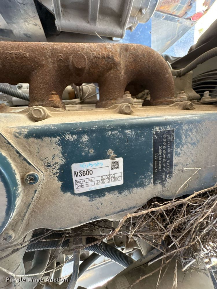 image for item EG8573 2012 Nissan UD3300 pothole patcher truck