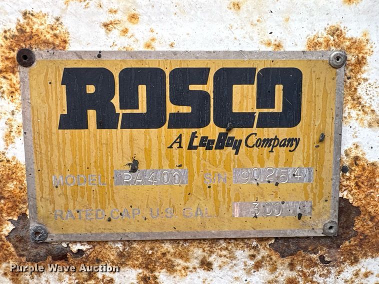 image for item EG8573 2012 Nissan UD3300 pothole patcher truck