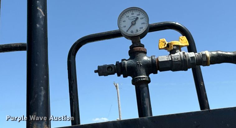 image for item EG8573 2012 Nissan UD3300 pothole patcher truck