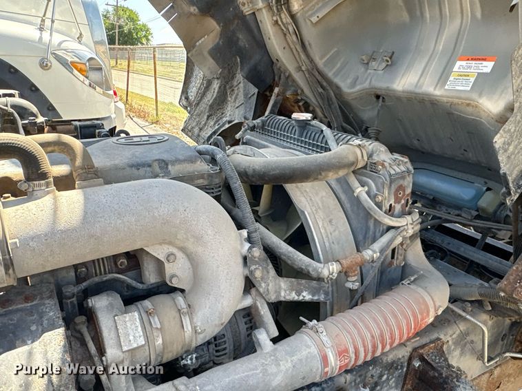 image for item EG8573 2012 Nissan UD3300 pothole patcher truck