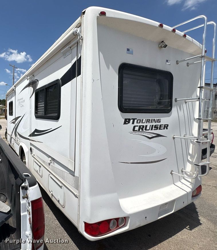 image for item EG8574 2007 Gulf Stream B Touring Cruiser RV