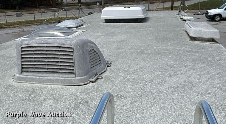 image for item EG8574 2007 Gulf Stream B Touring Cruiser RV