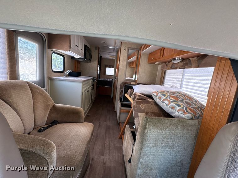 image for item EG8574 2007 Gulf Stream B Touring Cruiser RV