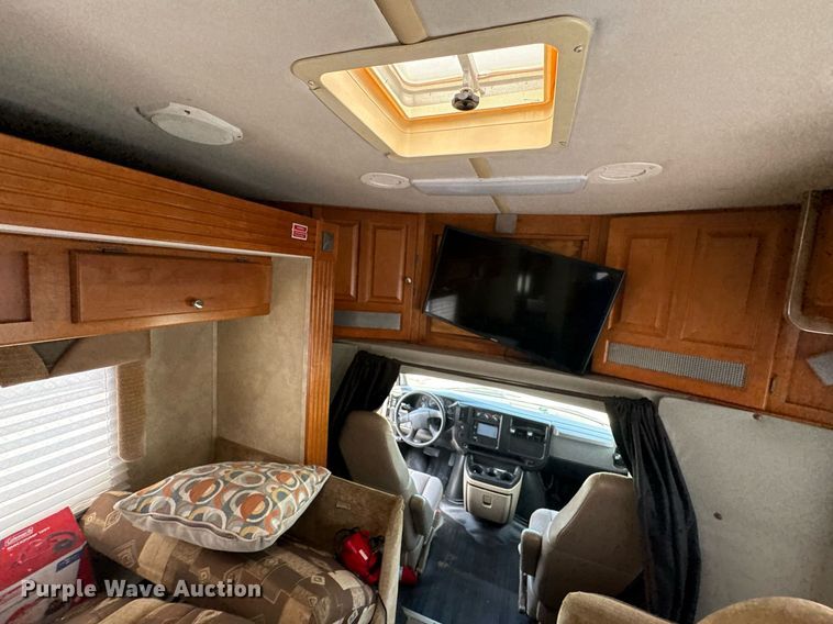 image for item EG8574 2007 Gulf Stream B Touring Cruiser RV