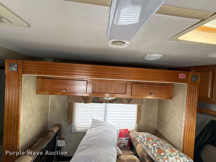 image for item EG8574 2007 Gulf Stream B Touring Cruiser RV