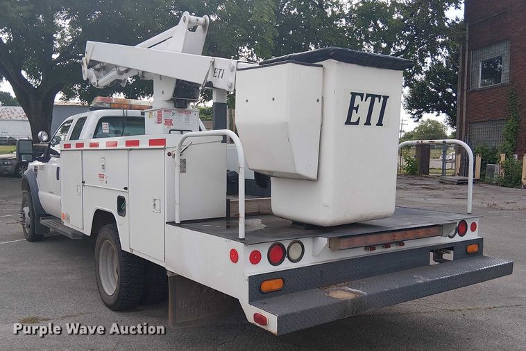 image for item EG8575 2008 Ford F550 Super Duty bucket truck