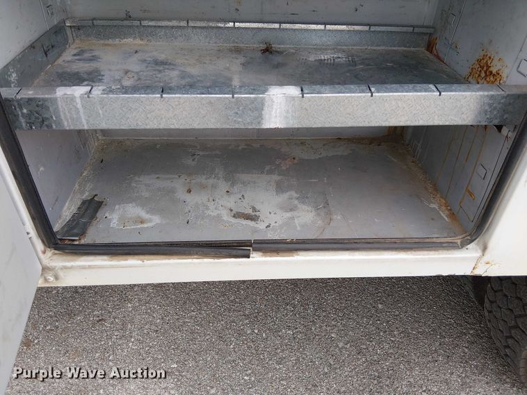 image for item EG8575 2008 Ford F550 Super Duty bucket truck