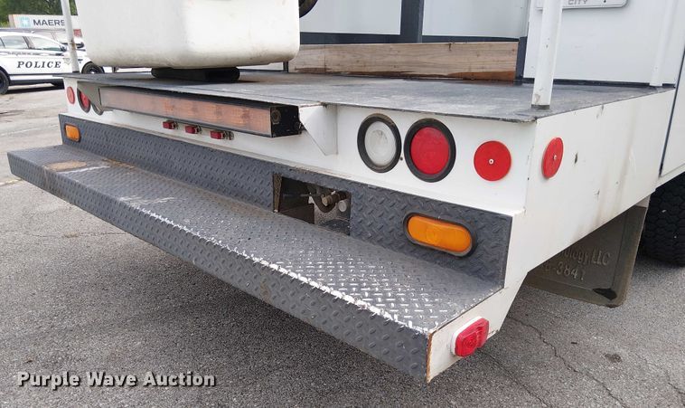 image for item EG8575 2008 Ford F550 Super Duty bucket truck