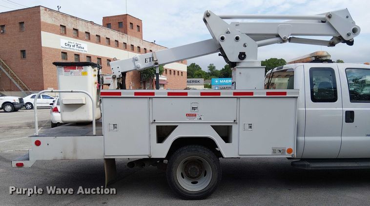 image for item EG8575 2008 Ford F550 Super Duty bucket truck